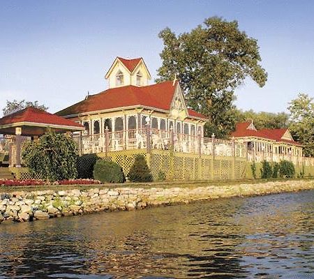 Fern Resort Orillia Ngoại thất bức ảnh