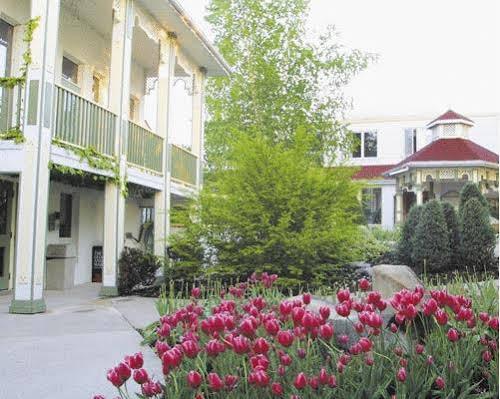 Fern Resort Orillia Ngoại thất bức ảnh